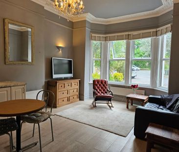 1 Bed Flat, Court Road, SO15 - Photo 2