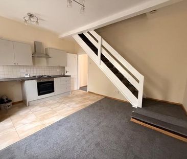 2 bedroom terraced house to rent - Photo 3