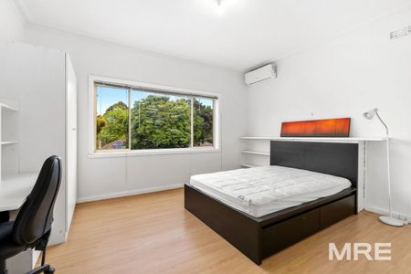 2/738 Waverley Road, Malvern East - Photo 2