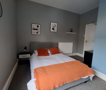 Furnished Room with Private En-Suite | Legsby Avenue, Grimsby - Photo 5