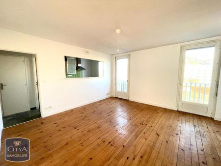 Location Appartement 2 pièces 53m² ST ETIENNE 42100 - Photo 2