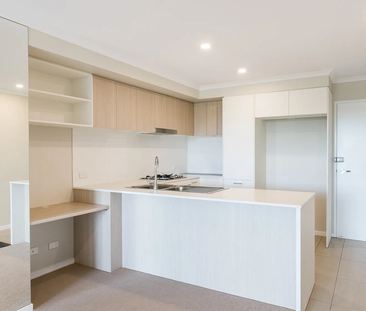 Modern Comfort and Convenience - Close to Everything - Photo 5