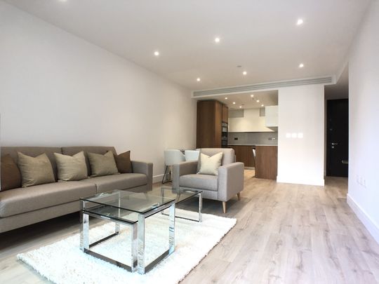 2 bed Apartment in Neroli House 14 Piazza Walk, Aldgate East, E1 8ZH - Photo 1
