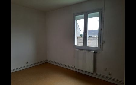 Location Maison 4 pièces 113 m² Montgivray - Photo 3