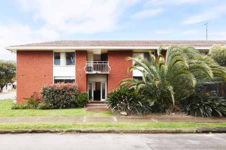3/44 Veda Street, Hamilton NSW 2303 - Apartment For Rent | Domain - Photo 2