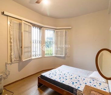 Casa com 5 quartos e 600m² para alugar em Cristal, Porto Alegre. - Foto 4