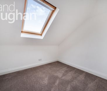 4 bedroom semi-detached bungalow to rent - Photo 3