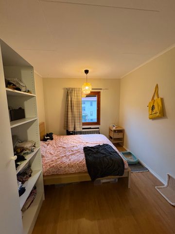 Skottsundsvägen, Kvissleby - Photo 2