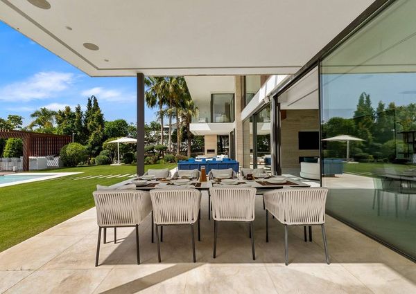 6 bedroom luxury Villa for rent in Nueva Andalucia, Spain