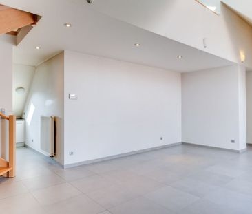 Appartement te huur in Sint-Niklaas voor € 850 met 1 slaapkamer - Photo 1