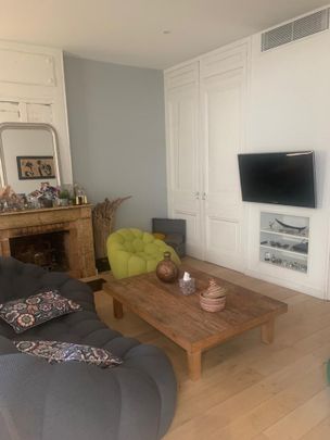 Location Maison 8 pièces 209m² VILLEURBANNE 69100 - Photo 1