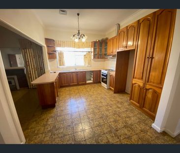 4 Southampton Street, Footscray, Vic 3011 - Photo 3