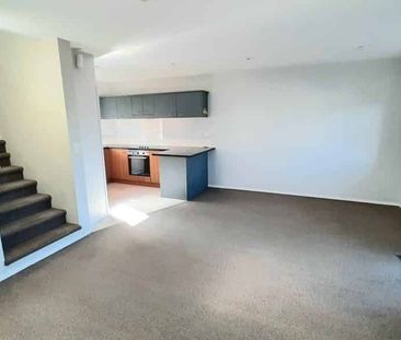 Two level, three bedroom terrace home - Photo 3