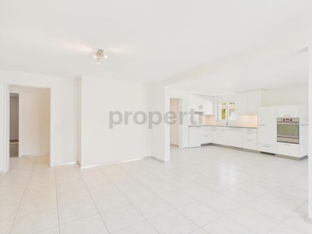Moderne 3.5-Zimmer-Wohnung mit grosszügigem Grundriss und sonnigem ... - Photo 3