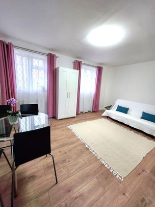 Room in a Shared House, The Mile End, E17 - Photo 1