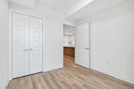 For Lease - 333 Sunseeker Avenue Unit# 142, Innisfil, Ontario - Photo 2