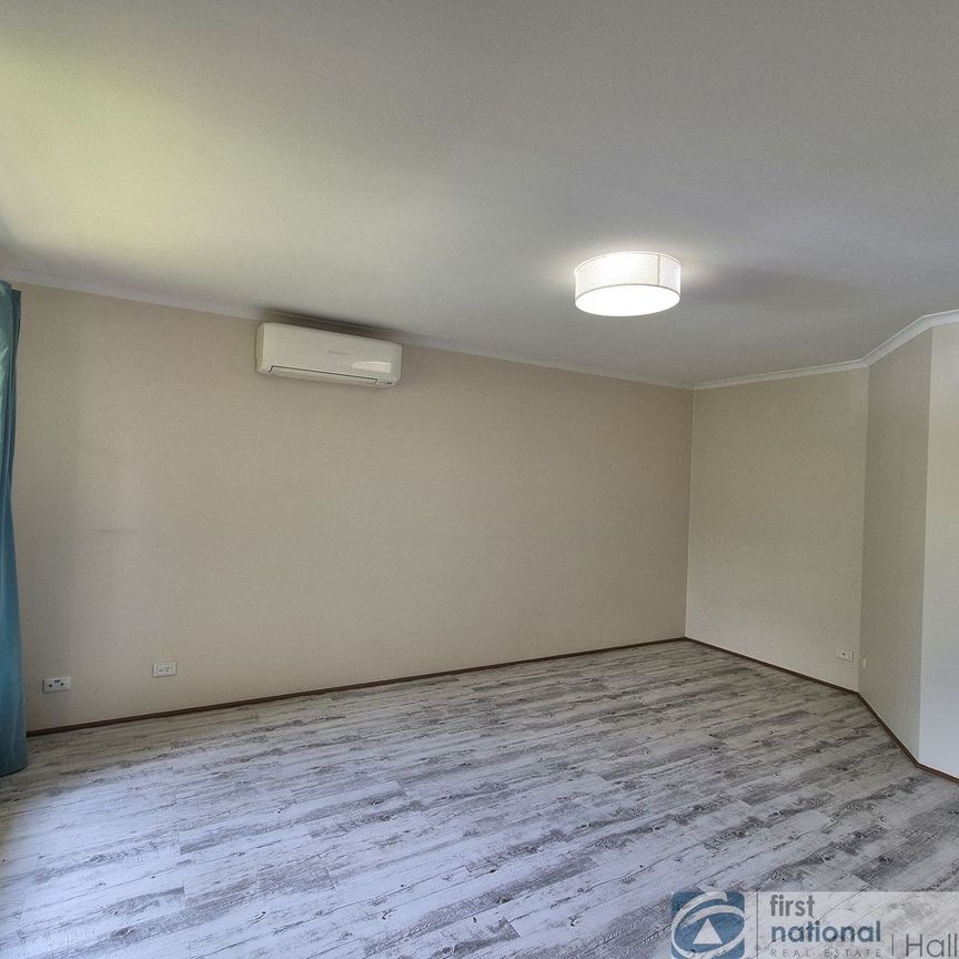 3 bedroom home in a great location - Photo 1