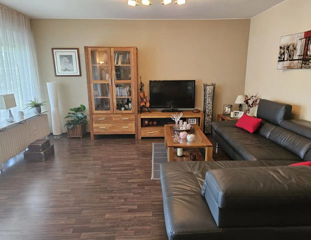 Geräumige 2-Raum-Wohnung in gepflegter Wohnanlage *Tiefgaragenstellplatz - Foto 1
