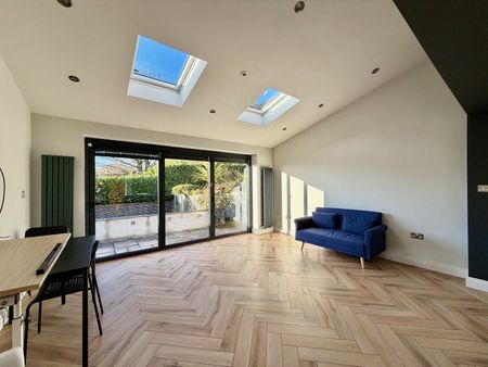 3 bedroom semi-detached house to rent - Photo 5