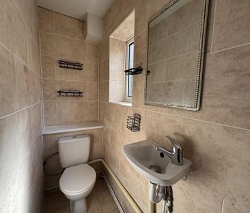 Studio to rent - Photo 6