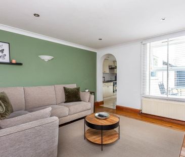 3 bedroom terraced house to rent - Photo 1
