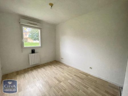 Location Appartement 3 pièces 65m² NIORT 79000 - Photo 3