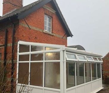 We are delighted to present this three-bedroom detached farmhouse, ... - Photo 1