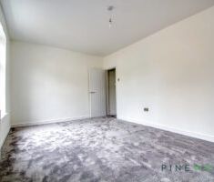 2 BEDROOM House - Terraced - Photo 2