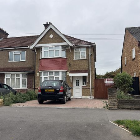 Wimborne Avenue, Hayes - Photo 4