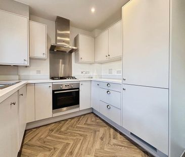 2 bedroom end of terrace house to rent - Photo 6