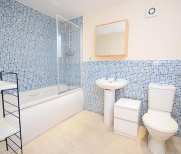 3 bedroom townhouse to rent - Photo 4