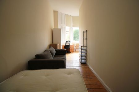 Hillhead Street, Hillhead, Glasgow - Photo 5