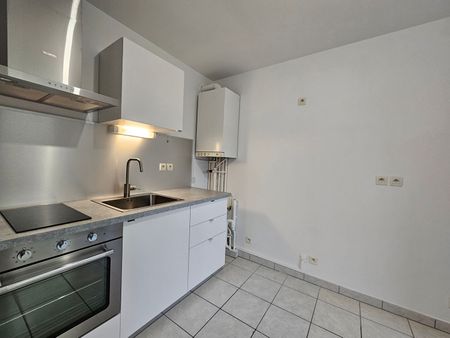 Location Appartement 1 pièce 33m² BESANCON 25000 - Photo 2