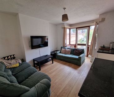 Harrington Drive, Nottingham - Photo 2