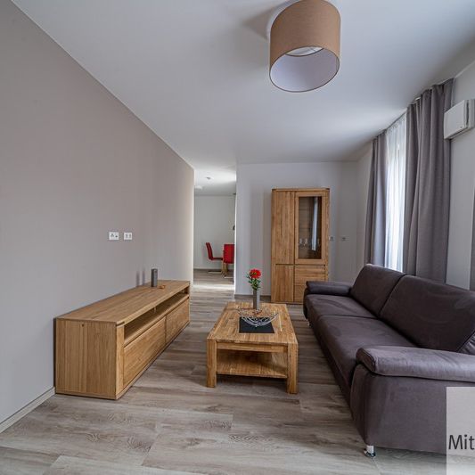 Modern möblierte Altstadtwohnung in ruhiger Lage - Photo 1