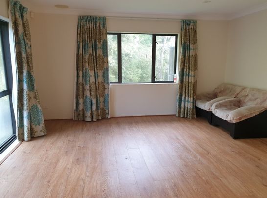 Property Management28 Lomas Way, Albany - House for Rent - Photo 1