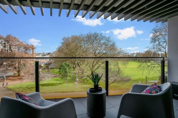 Fully Furnished luxury apartment - Photo 1