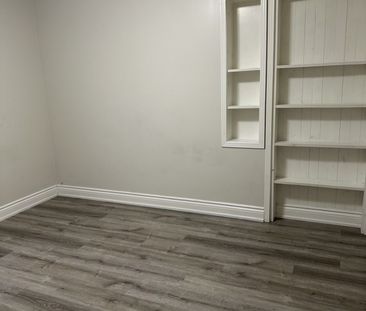 For Lease - 560 Big Bay Point Road, Barrie, Ontario - Photo 3