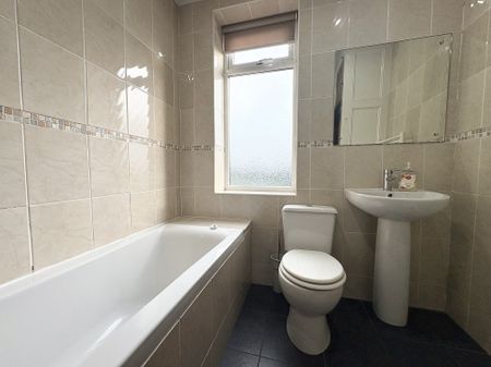 Parkinson Road, Bradford, Denholme - Photo 4