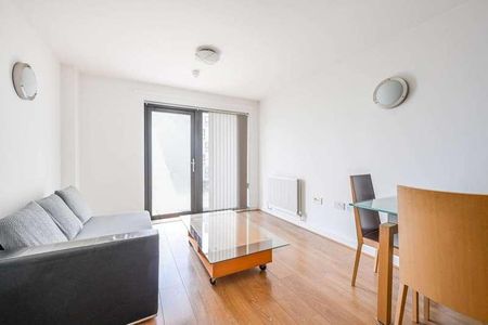 Baythorne House, Canning Town, E16 - Photo 2