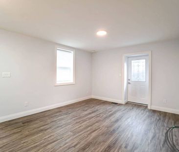 For Lease - 865 Simcoe Street Unit# Unit 2, Oshawa, Ontario - Photo 2
