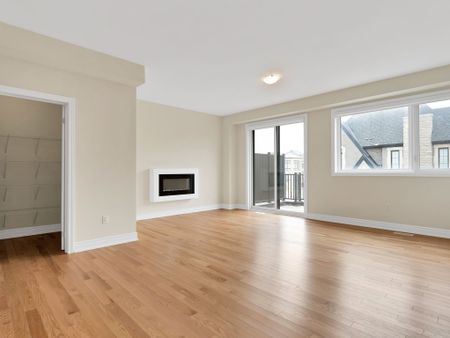 For Lease - 12 Marvin Avenue, Oakville, Ontario - Photo 3