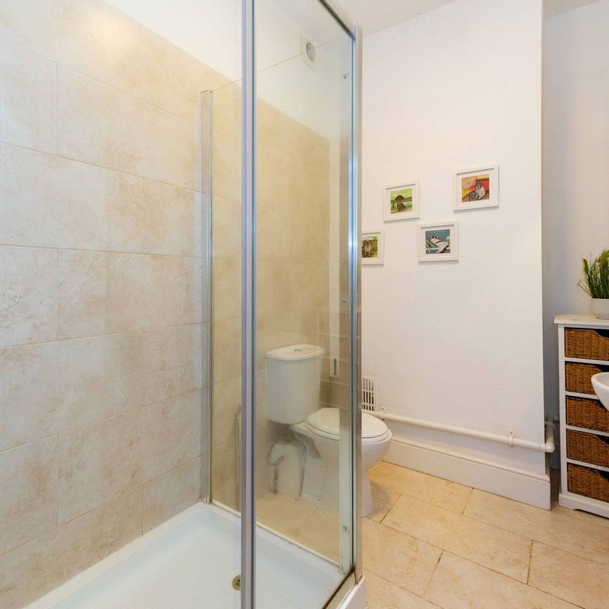 Room in Shared House - Bridge Street, Hereford - Photo 1