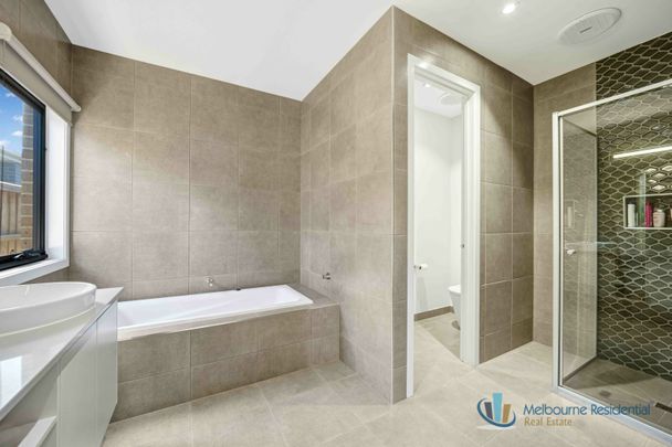 9 Dewberry St, Manor Lakes VIC 3024 - House For Rent | Domain - Photo 1