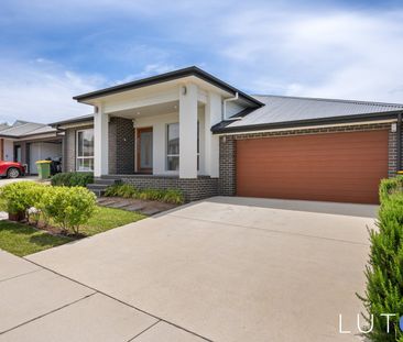 32 Leon Street, Googong NSW 2620 - House For Rent | Domain - Photo 4