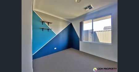 4x2 + Theatre + Games Room! - Photo 2