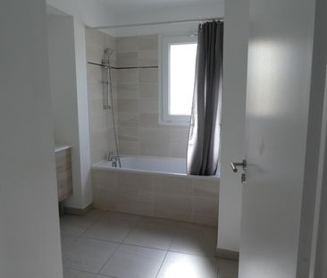 Location Appartement 3 pièces 67m² PUGET SUR ARGENS 83480 - Photo 4