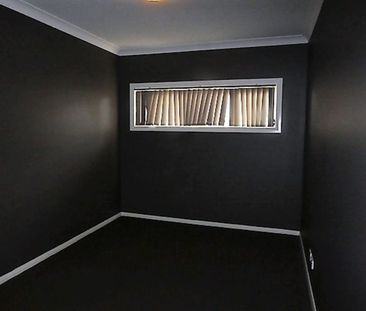 Perfect Family Home - Photo 3