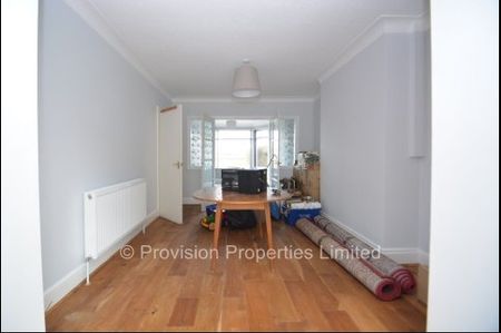 2 Bedroom Houses for Rent - Photo 2