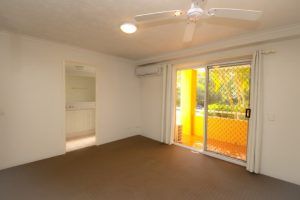 5/560 Gold Coast Highway, Tugun QLD 4224 - Photo 3